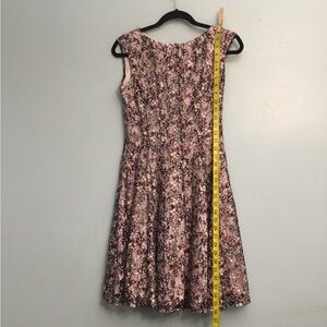 Chic Floral Midi Dress in Pink and Black